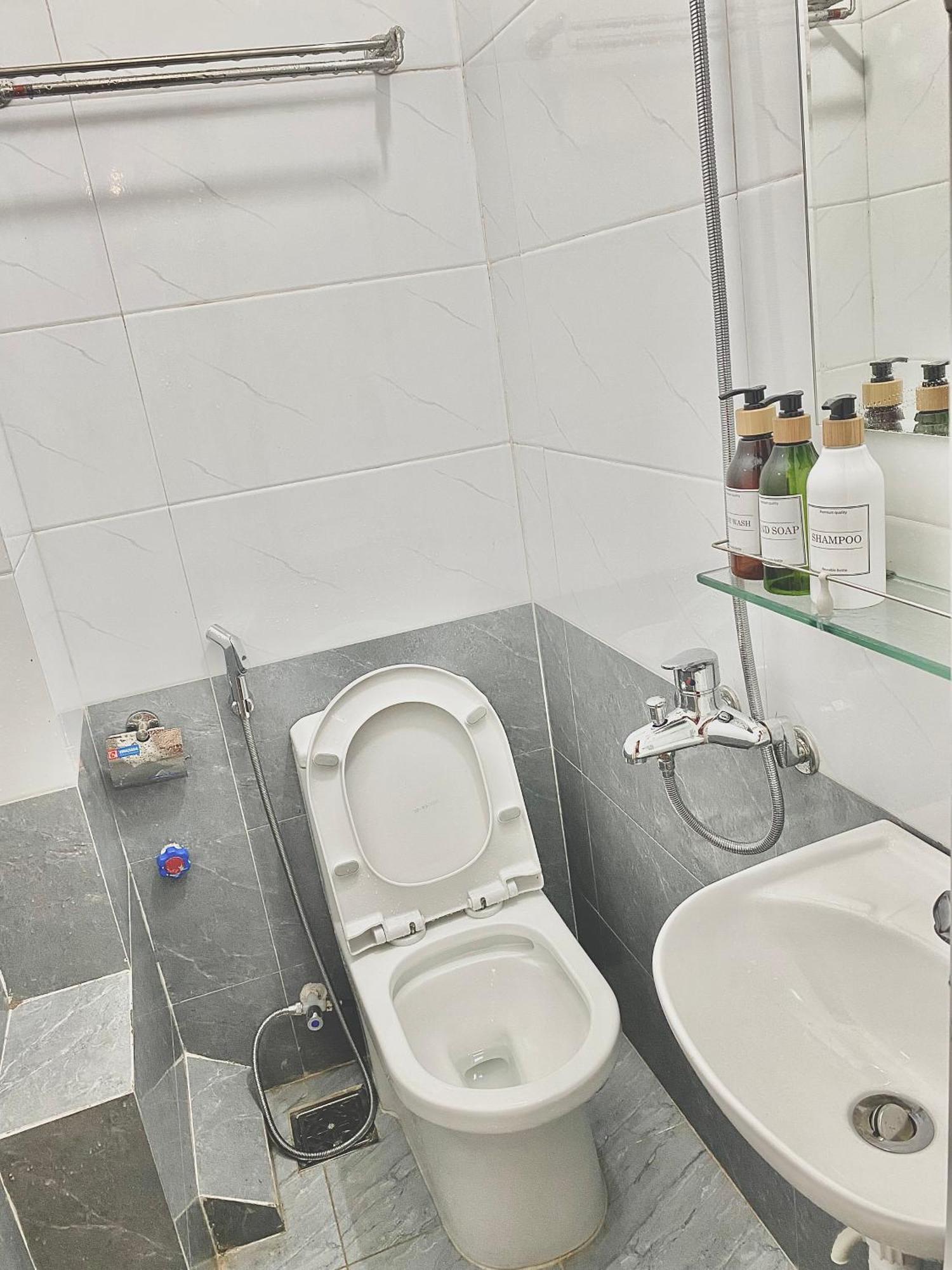 Hanoi Vibes Hostel Екстер'єр фото